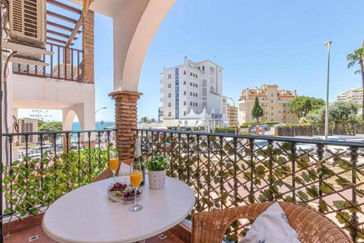 797 Holiday Rentals - Apartamento En Pueblo Quinta A 1 Min De La Playa เบนัลมาเดนา ภายนอก รูปภาพ