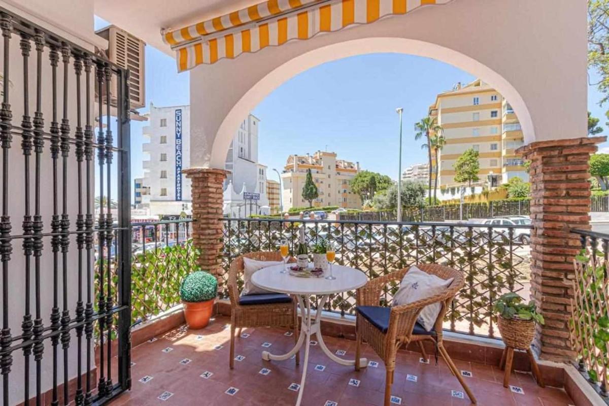797 Holiday Rentals - Apartamento En Pueblo Quinta A 1 Min De La Playa เบนัลมาเดนา ภายนอก รูปภาพ