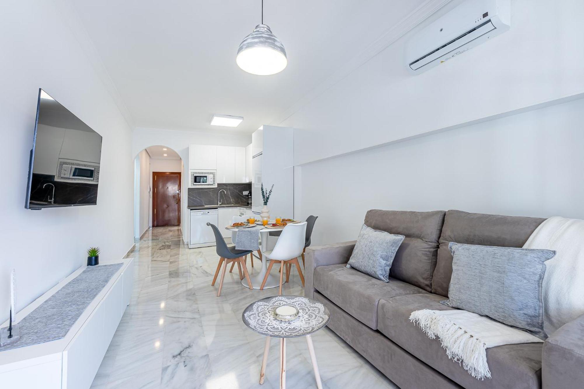 797 Holiday Rentals - Apartamento En Pueblo Quinta A 1 Min De La Playa เบนัลมาเดนา ภายนอก รูปภาพ
