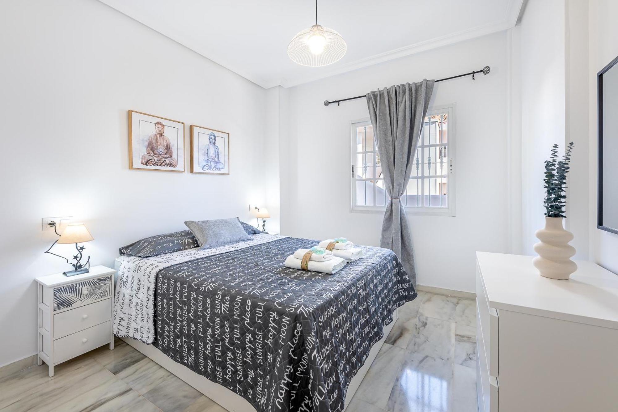 797 Holiday Rentals - Apartamento En Pueblo Quinta A 1 Min De La Playa เบนัลมาเดนา ภายนอก รูปภาพ